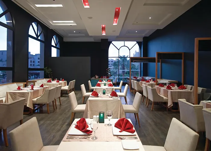 Szálloda Coral Sea Aqua Club 4*