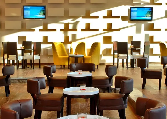 Coral Sea Aqua Club 4*