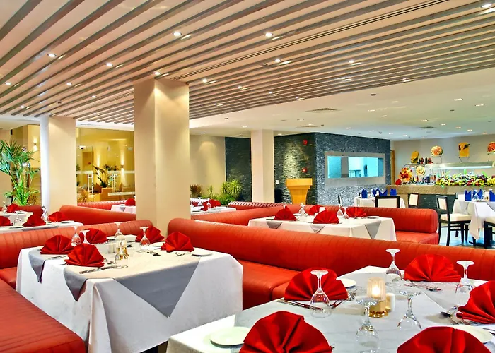 Coral Sea Aqua Club 4*