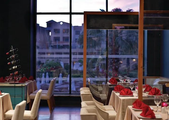 Coral Sea Aqua Club